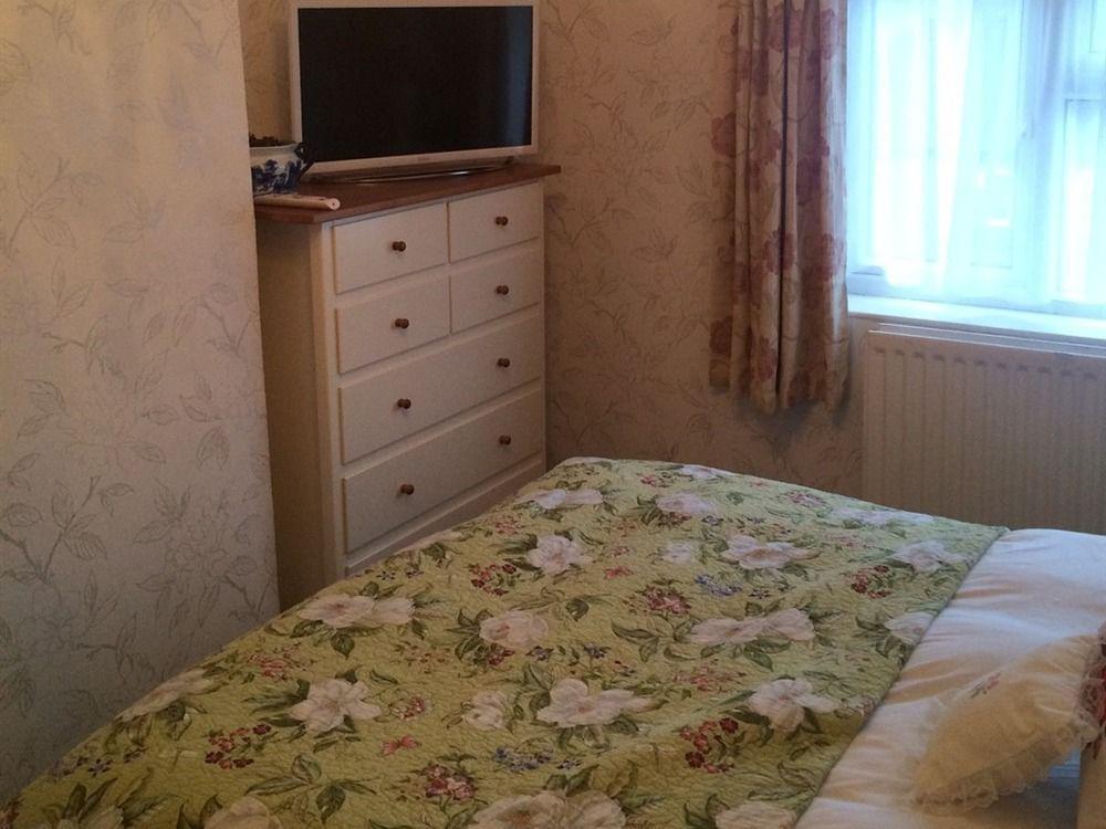 Dove Tree House Hotel Уитби Екстериор снимка